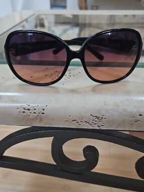 Tory Burch Black Frame Sunglasses with Gradient Brown-Orange Lenses